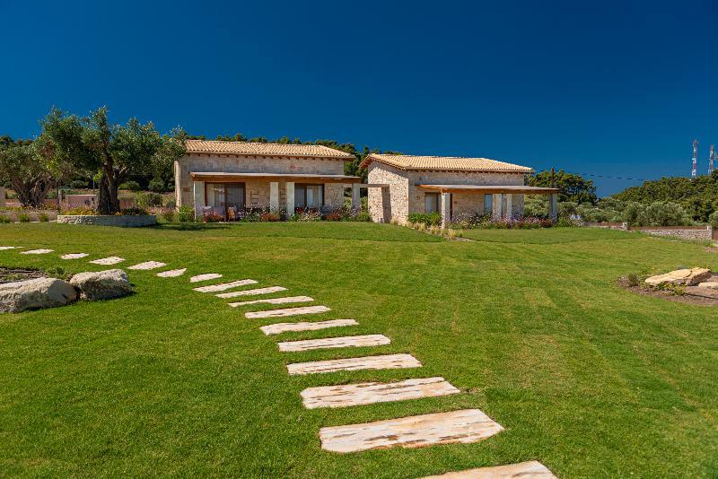 Mint Retreat Suites (Adults Only) Kalandra Buitenkant foto